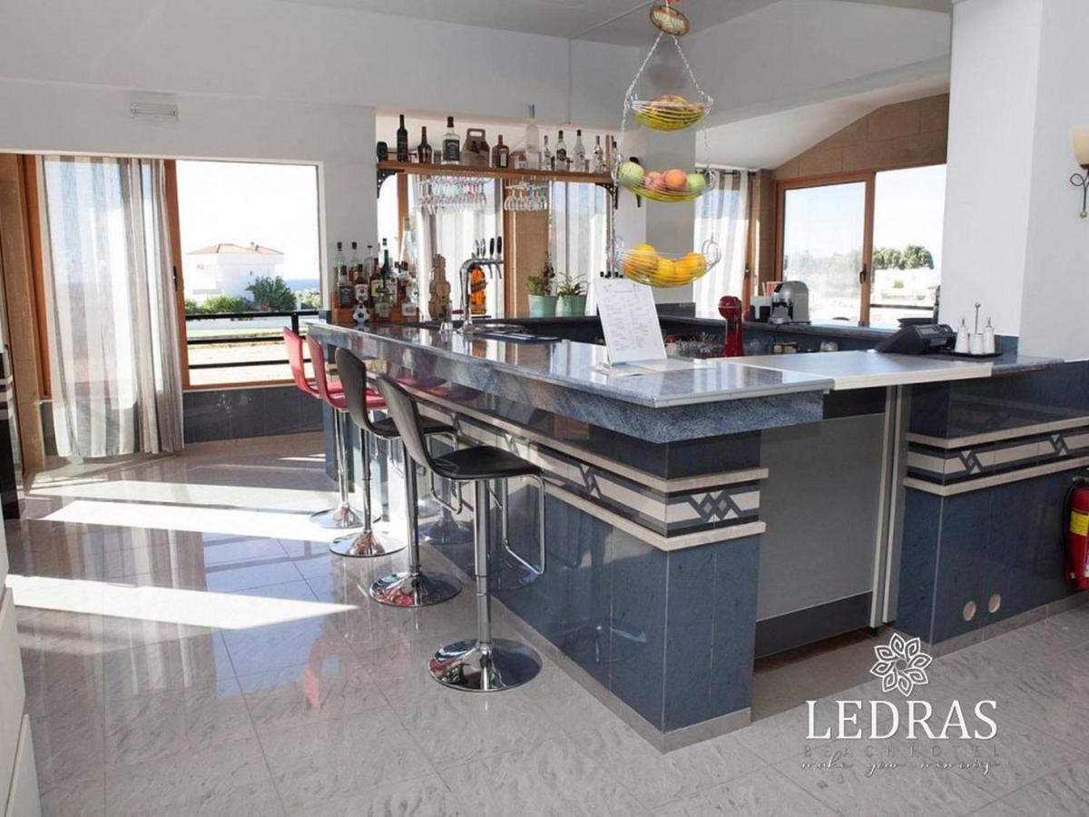 Hotel Ledras Gennadi Extérieur photo