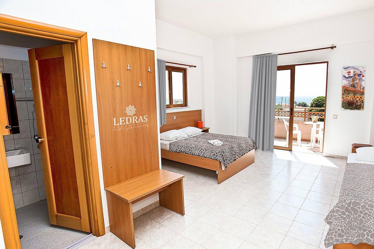 Hotel Ledras Gennadi Extérieur photo